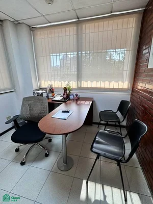 Office Sale The Two Ways - los dos caminos av romulo gallegos alquiler consultorio medi, 1071 Fila De Mariches - 2 beds commercial premises for sale