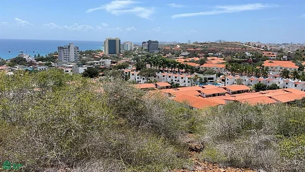 Sea view plot for sale in Pampatar - Margarita - Calle San Martin con calle en proyecto Lote 1, 6316 Pampatar - Plot of land for sale