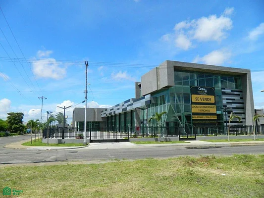 SHOPPING CENTRE FOR SALE C.C Suata, Unare II Calle Neveri - Calle neveri Unare II, Centro Comercia, 8050 Guayana City - Commercial premises for sale