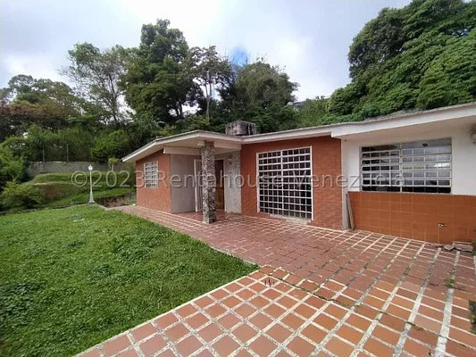 Beautiful and Spacious house for sale San Antonio de los Altos 23-21228