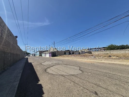 land (Commercial) for sale in Caja de Agua, Falcón - Image 5