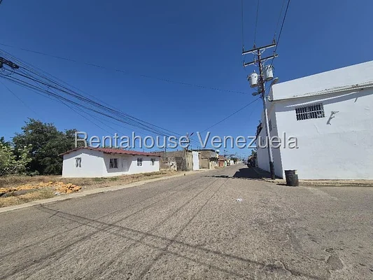land (Commercial) for sale in Caja de Agua, Falcón - Image 4