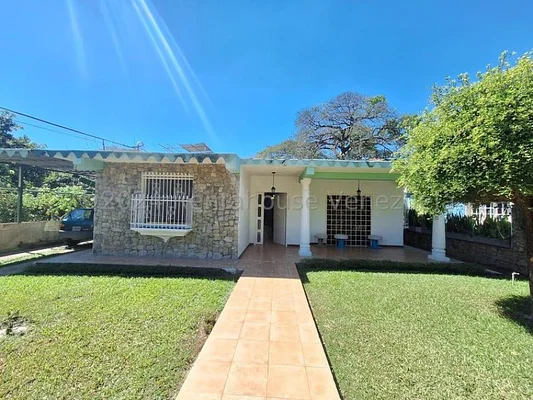 house spacious and comfortable for sale in Turmero 25-14714