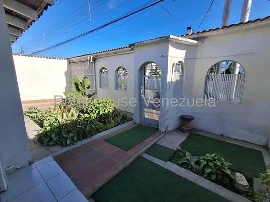 house spacious and comfortable for sale in Turmero 25-14714 - Image 3
