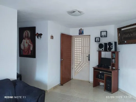 For Sale Beautiful apartment in Los Guayos Paraparal, Res. Copoazu