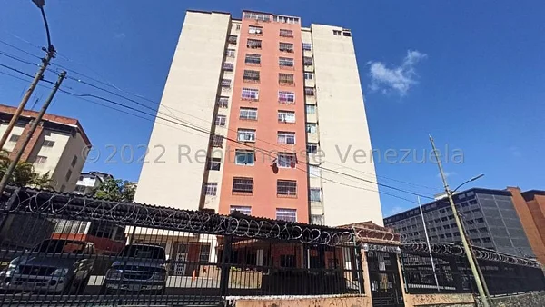 Beautiful and Comfortable apartment PH for sale San Antonio de Los Altos 24-4454