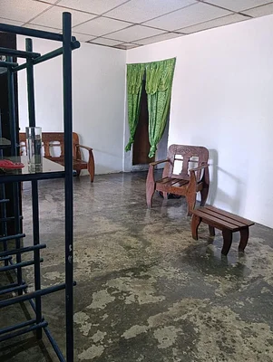 for sale house Comercial para remodelar en el barrio Carmen cerca del mercado Goajiros