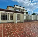Sold apt. La Llovizna, high floor. The Lake. Maracaibo - Calle 72 Edif. La Llovizna, Piso 1, 4002 Maracaibo - 4 beds apartment for sale thumbnail 1