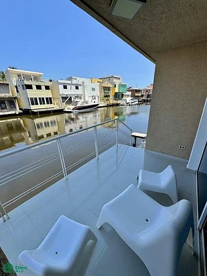 House for Sale in Lecheria C.R Casas Bote C - AV OCTAVIO CAMEJO CR CASAS BOTE C, 6016 Lecheria - 4 beds house for sale
