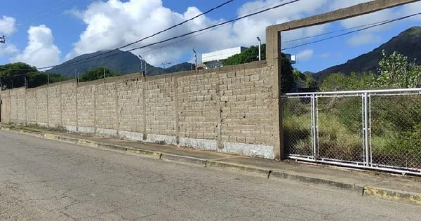 LAND IN LA MIRA - PLAYA EL AGUA MARGARITA ISLAND - PRINCIPAL LA MIRA land IN LA MIRA AT, 6301 Paraguachí - Plot of land for sale