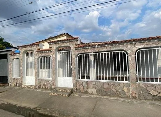 Sale of El Cambio Sector House - avenida f Sector el Cambio 406, 5201 Barinas - 5 beds house for sale