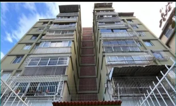 for sale: APT LOCATED IN LA TRINIDAD
