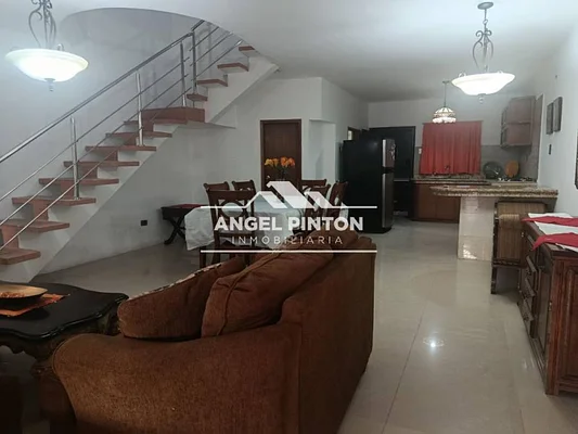 house FOR RENT VILLA URB LAS NACIONES MARACAIBO VENEZUELA API 8729 - CAA268189