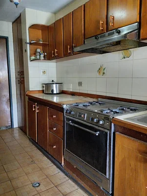 house for sale to remodel in Los Chorros Caracas