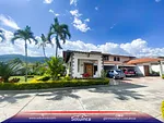 Luxurious and Comfortable house For Sale, 476 m² in Altochama, Mérida. thumbnail 1