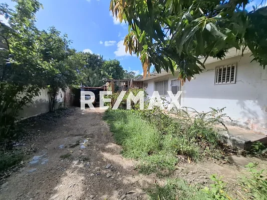 house with land Ample, for sale, Calle Colon, In Juan Griego, Nueva Esparta, Isla de Margarita, 1273,00 MT2, 6 bedrooms and 5 bathrooms - Inmuebles Margarita - 2 MIL - Image 6