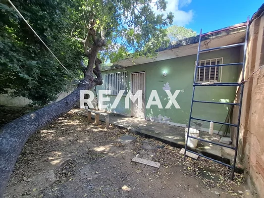 house with land Ample, for sale, Calle Colon, In Juan Griego, Nueva Esparta, Isla de Margarita, 1273,00 MT2, 6 bedrooms and 5 bathrooms - Inmuebles Margarita - 2 MIL - Image 9