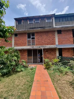 townhouse of 203m² for sale in Los Chorros, excellent opportunity for investment!