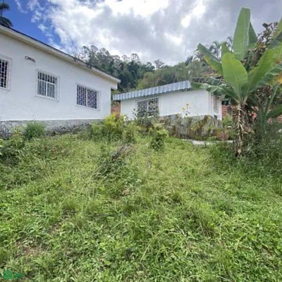 Alto Hatillo House in Vta: Discover the treasure can offer you with FINANCING - Avenida La Colina Quinta Los Diaz, 1061 CCS - 12 beds house for sale - Image 2