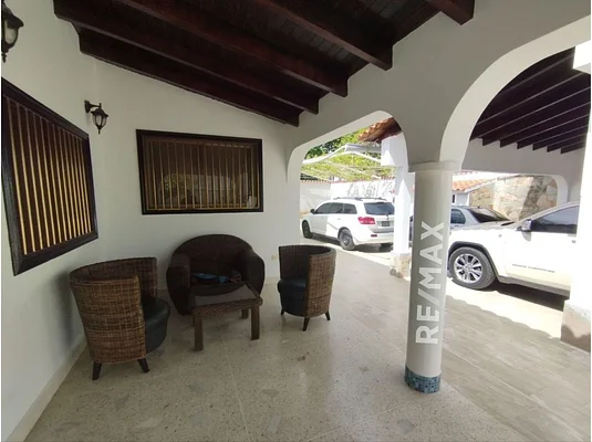 house EQUIPPED WITH swimming pool, SAUNA AND ROOFED CANEY, for sale, IN URB. PALO SANO, NUEVA ESPARTA, ISLA DE MARGARITA, 934.50 MT2, 5 bedrooms AND 8 bathrooms - Inmuebles Margarita - 2 MIL - Image 6