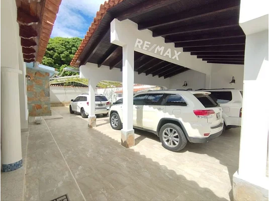 house EQUIPPED WITH swimming pool, SAUNA AND ROOFED CANEY, for sale, IN URB. PALO SANO, NUEVA ESPARTA, ISLA DE MARGARITA, 934.50 MT2, 5 bedrooms AND 8 bathrooms - Inmuebles Margarita - 2 MIL - Image 7
