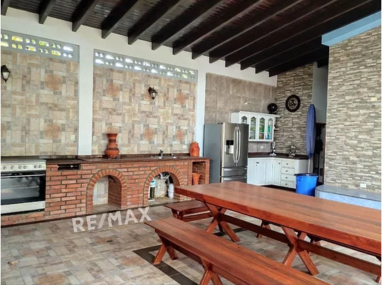 house EQUIPPED WITH swimming pool, SAUNA AND ROOFED CANEY, for sale, IN URB. PALO SANO, NUEVA ESPARTA, ISLA DE MARGARITA, 934.50 MT2, 5 bedrooms AND 8 bathrooms - Inmuebles Margarita - 2 MIL - Image 9