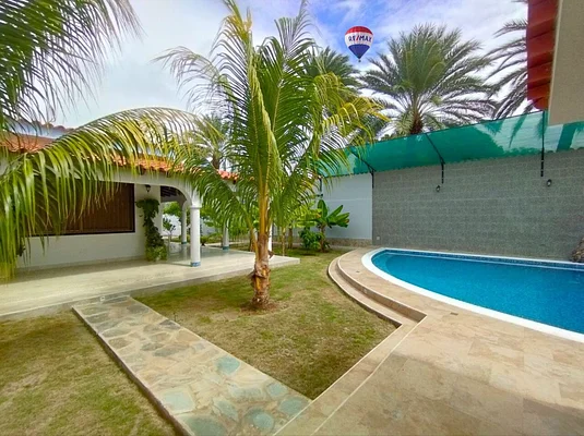 house EQUIPPED WITH swimming pool, SAUNA AND ROOFED CANEY, for sale, IN URB. PALO SANO, NUEVA ESPARTA, ISLA DE MARGARITA, 934.50 MT2, 5 bedrooms AND 8 bathrooms - Inmuebles Margarita - 2 MIL