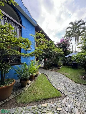 House For Sale In Los Chorros / Sucre - La Estancia Quinta Mita, 1071 Fila De Mariches - 4 beds house for sale
