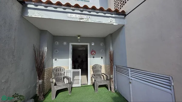 Spacious house for sale located in Los Chorros Remodeled - av el rosario casa, 1071 CCS - 5 beds house for sale