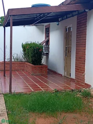 La Coromoto Realty sells house in Urb. San Francisco - Sector 08 05, 4001 Maracaibo - 4 beds house for sale