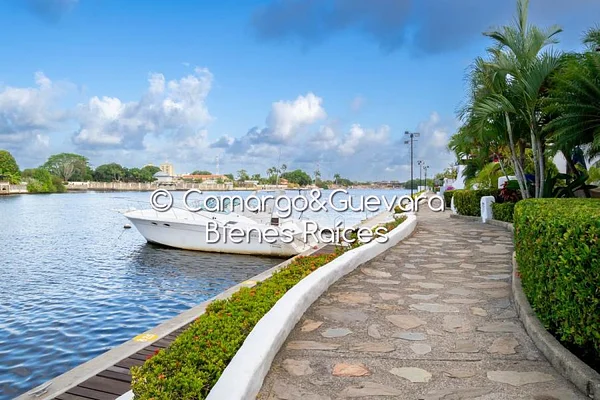 CAMARGO & GUEVARA REAL ESTATE SELLS VILLA IN PUERTO BAY PUERTO ENCANTADO HIGUEROTE - Image 2