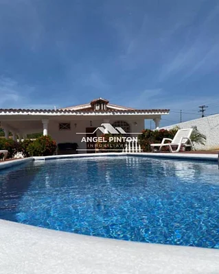 CAMARGO & GUEVARA REAL ESTATE SELLS VILLA IN PUERTO BAY PUERTO ENCANTADO HIGUEROTE - Image 3
