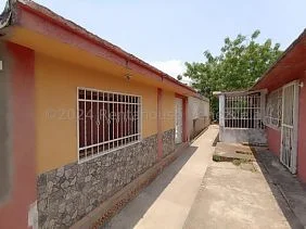 Selling house in Ciudadela - Image 2