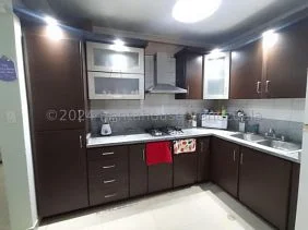 26-6009 GBF Sale of house in Maracay - Image 6