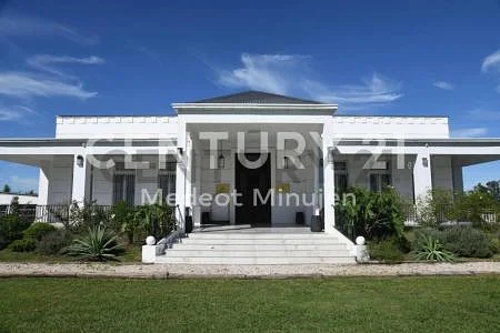 Single Family Home for Sale at Arismendi Con calle Cajigal house villa, Multipropiedad, Lechería, Anzoategui 00001, Venezuela - Image 5