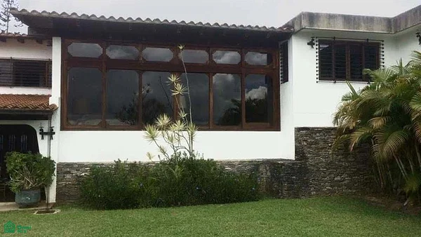 House for sale La Lagunita. Portal of La Lagunita. - La Lagunita Portal de El Hatillo XXX, 1083 CCS - 5 beds house for sale