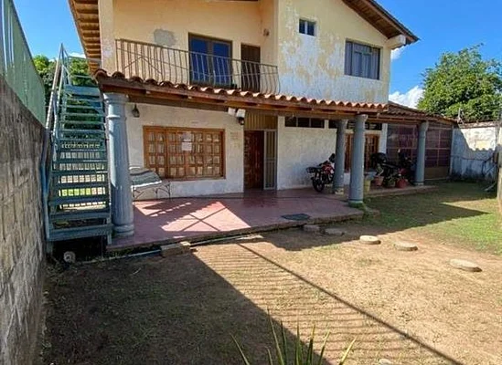 For sale spacious two-storey house. - Principal de Los Guasimito 05, 5201 Barinas - 6 beds house for sale