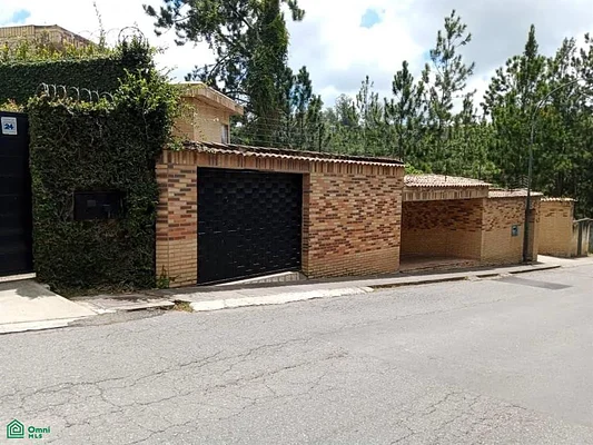 CS - Spectacular House Sale. Portal de Hatillo. La Lagunita. - El Hatillo 1083, 1083 CCS - 7 beds house for sale