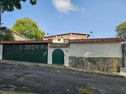 Looking for an excellent house in Sta. Paula and design it to your taste. Ma Gabriela Tirado