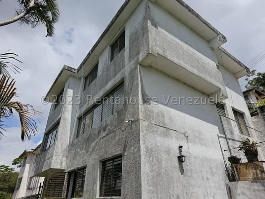 Beautiful house with 3 levels for sale, Potrerito Arriba, San Antonio de Los Altos