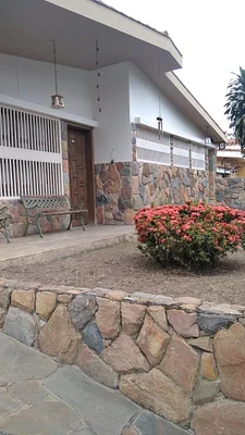 BEAUTIFUL house villa IN URB. EL TRIGAL CENTRO Valencia, SEMI-FURNISHED