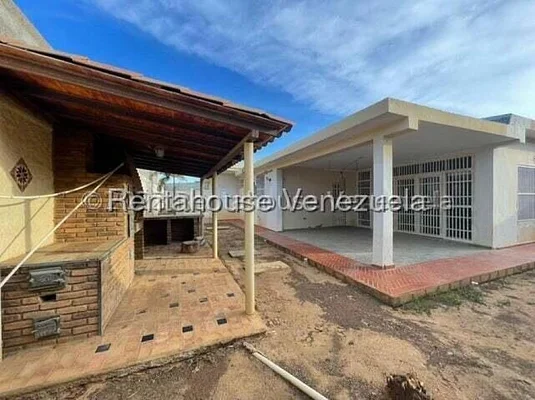 house for sale in Punto Fijo - Urb. Casacoima MLS 23-30030 - CAV196415