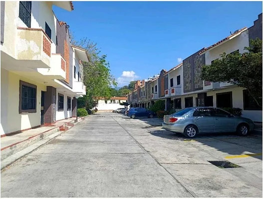 Town Houses for sale Naguanagua Urb.Tazajal DS-9756105