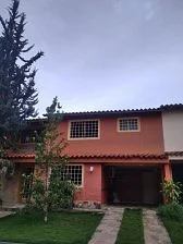 opportunity of Gold!!! 1000 m² with 3 homes, strategic location in Barquisimeto!. - Image 2