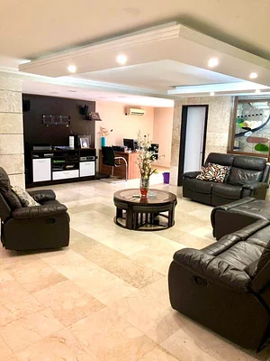 house REAL OFFERS for sale LUXURY TOWN HOUSE IN URB. EL PORTAL, SECTOR JUANICO, MATURÍN