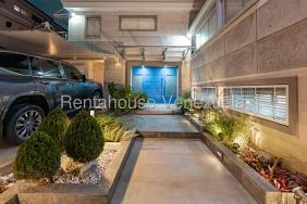 house for commercial for sale in Chuao tlf - Image 5