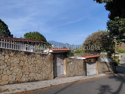 house for sale Altos de Trinidad. Carla Mora 0412