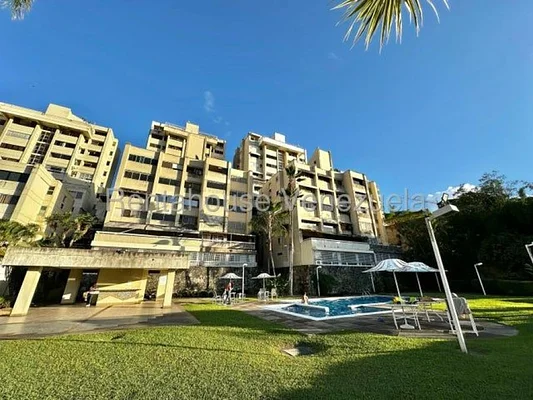 apartment for sale Los Samanes tlf