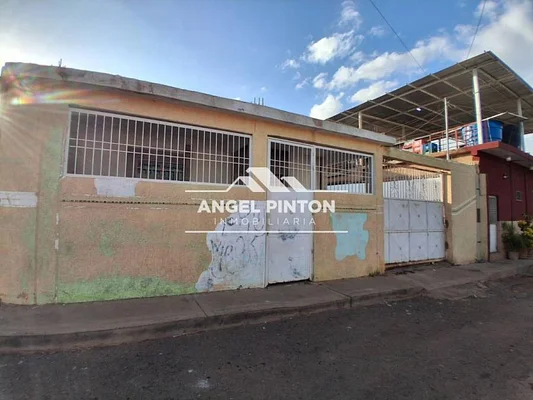 house FOR SALE IN BARRIO LA MISIÓN MARACAIBO VENEZUELA API 8511