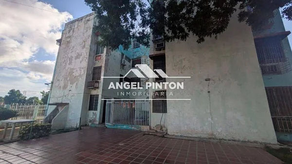 apartment FOR SALE GALLO VERDE. MARACAIBO API 8319 - Image 2